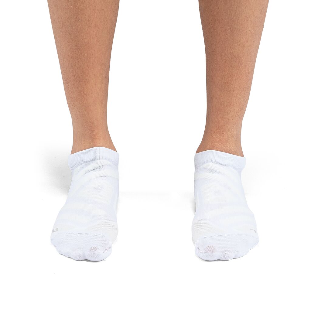 ON Running Performance Low Sock - White/Ivory | Footgear