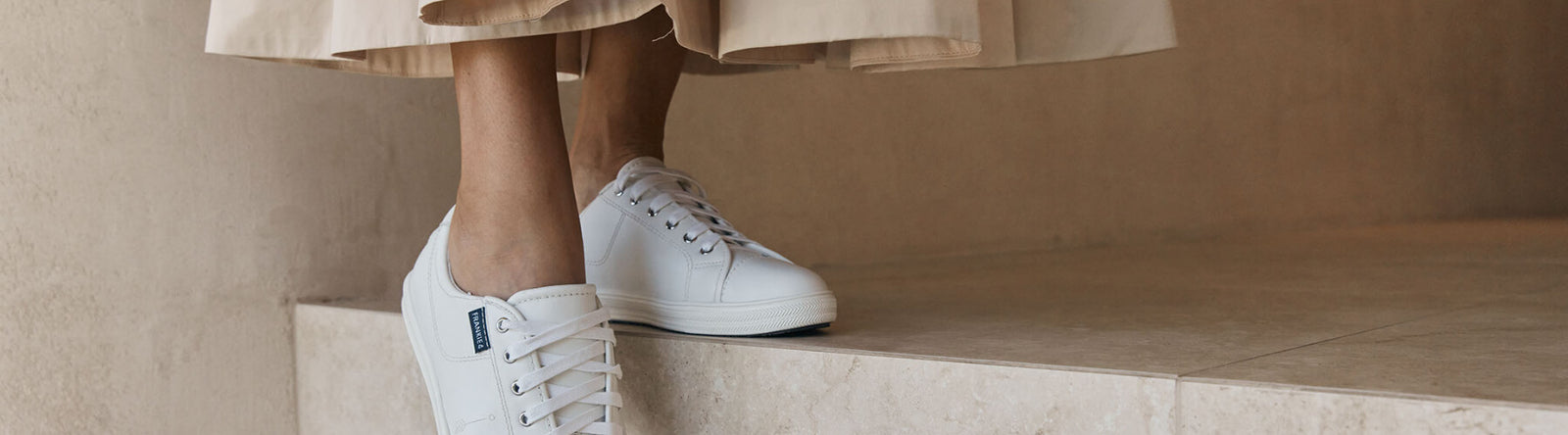 Womens Lace-Up Shoes