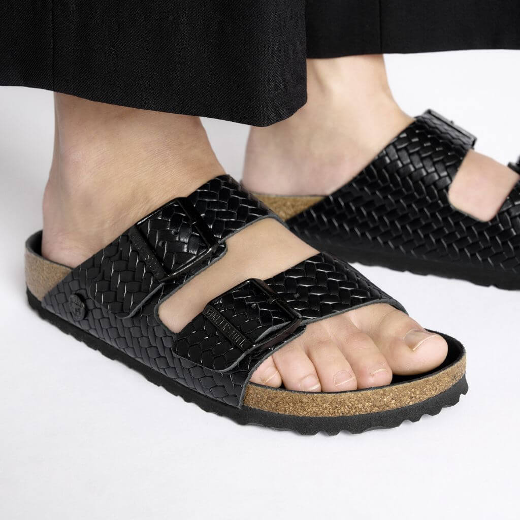 Arizona Semi Exquisite Embossed Leather in Woven Black