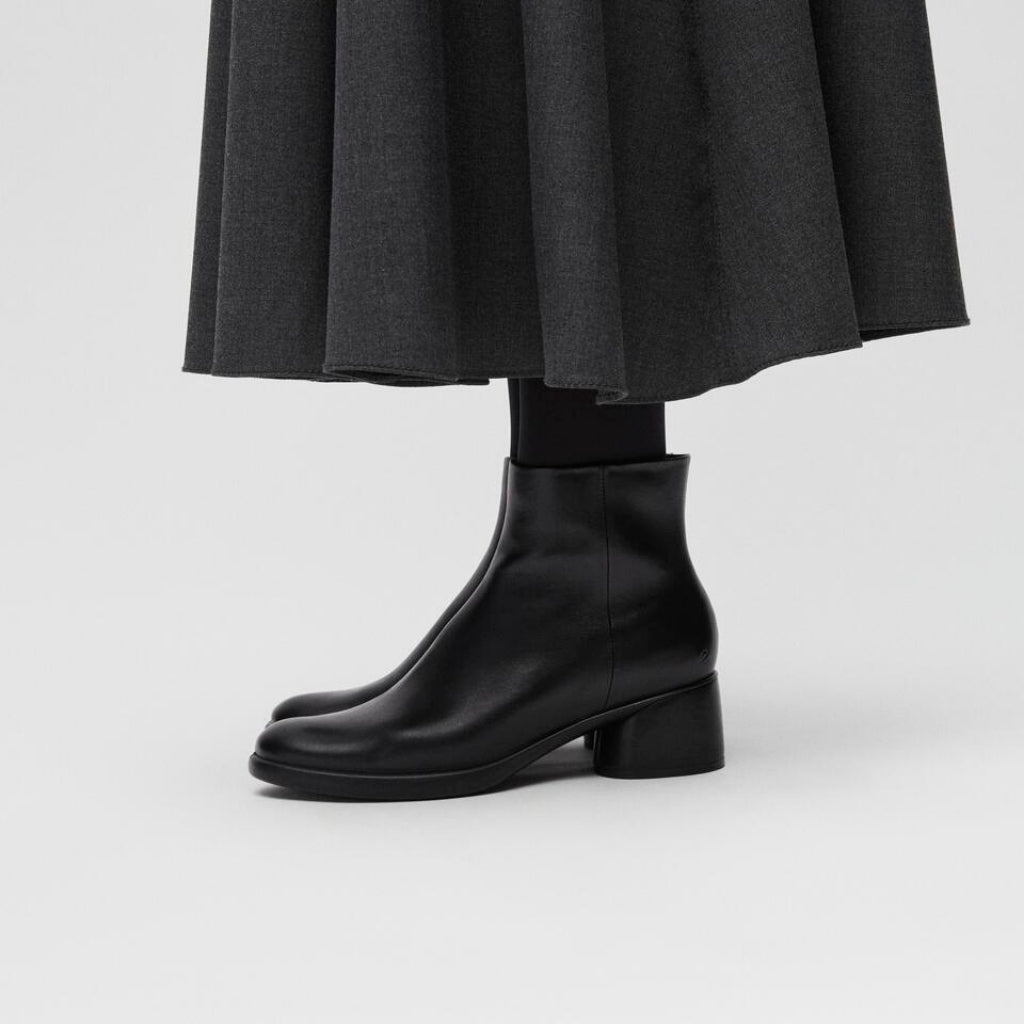 Sculpted LX 35 - Black
