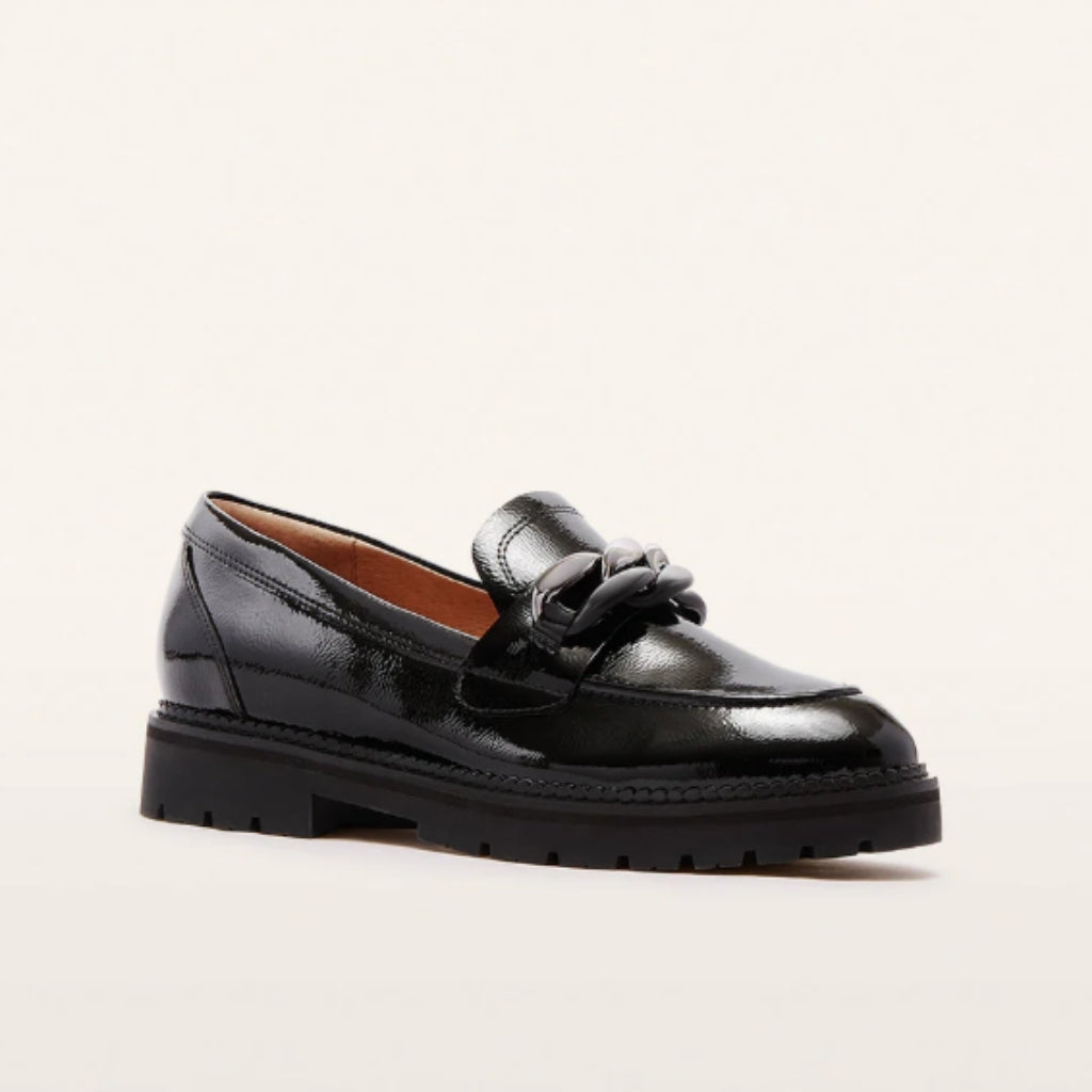 Saint - Black