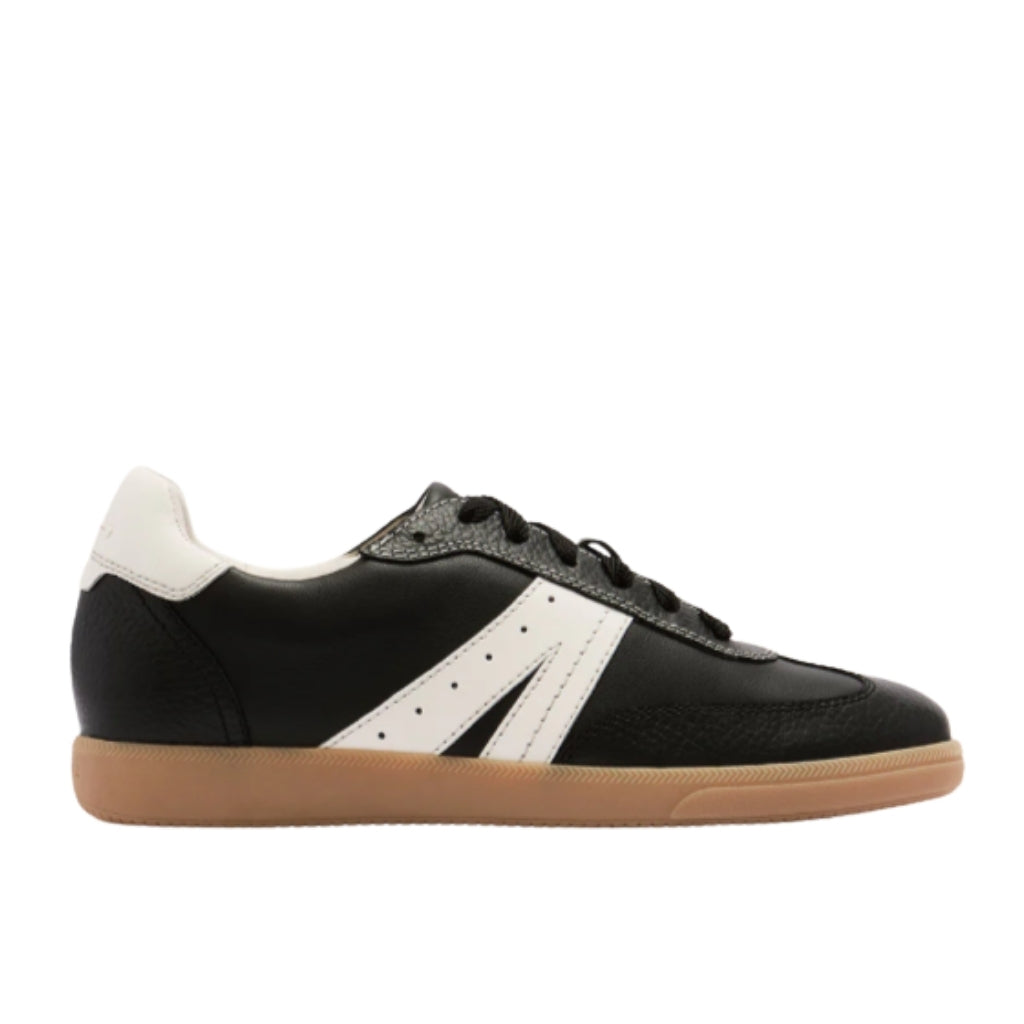 Levi - Black