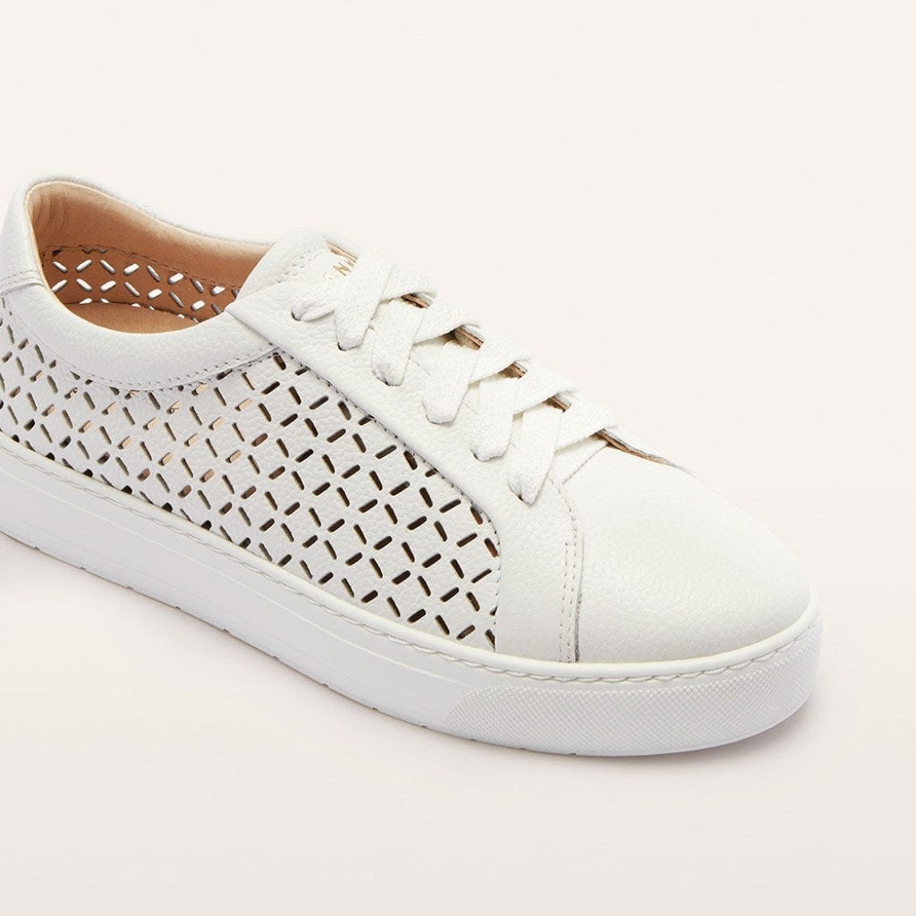 Mim V - White Lattice