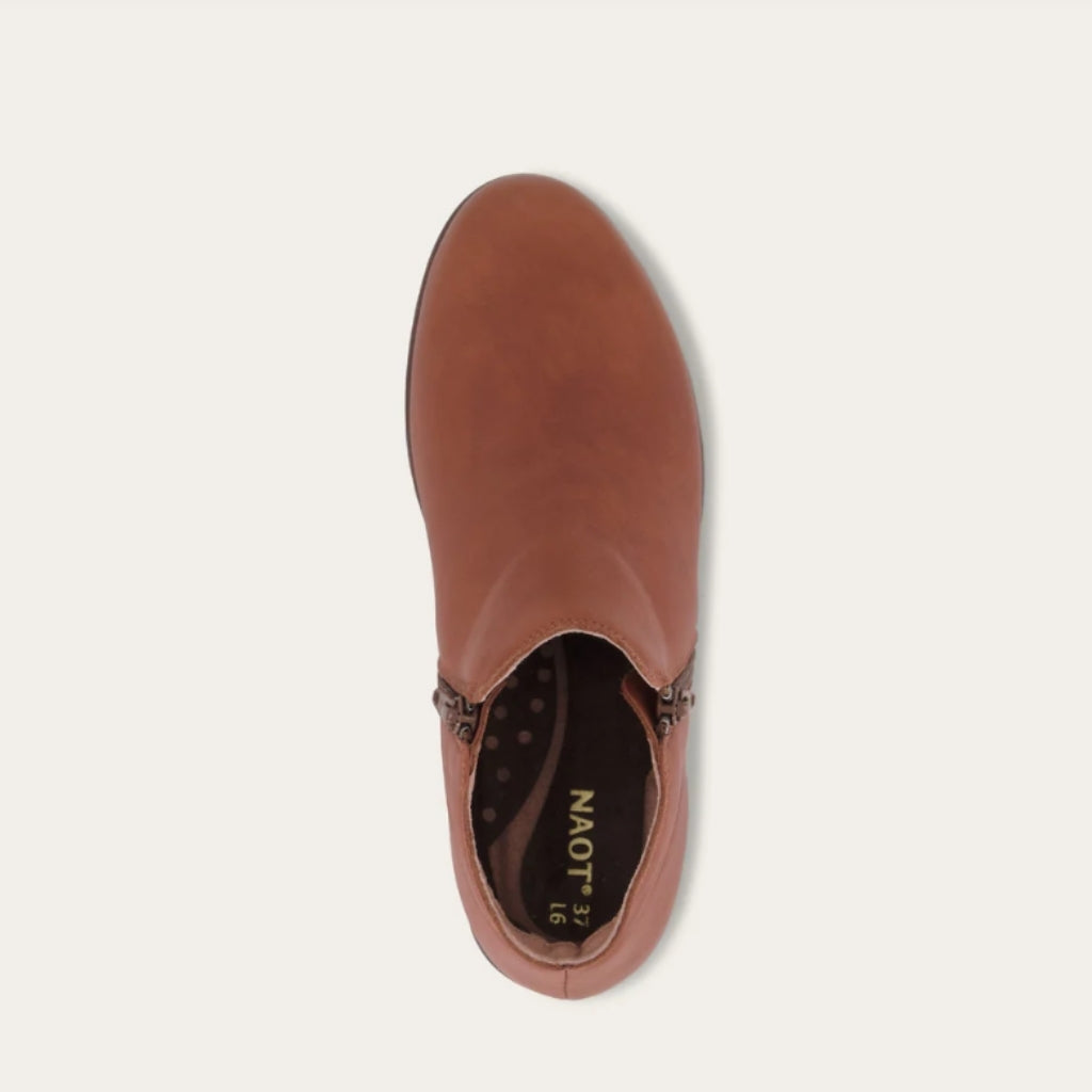 Helm - Peanut Brown