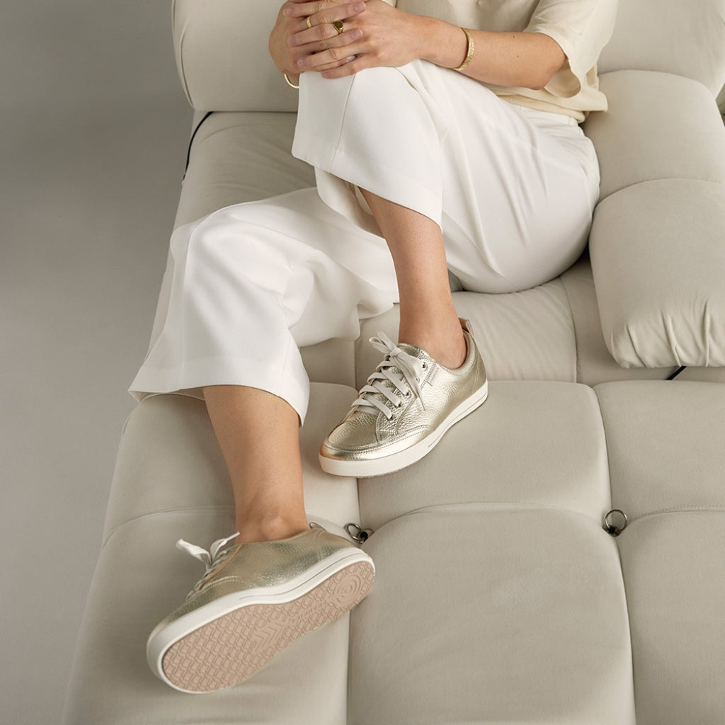 Ellie V - White Gold Tumbled