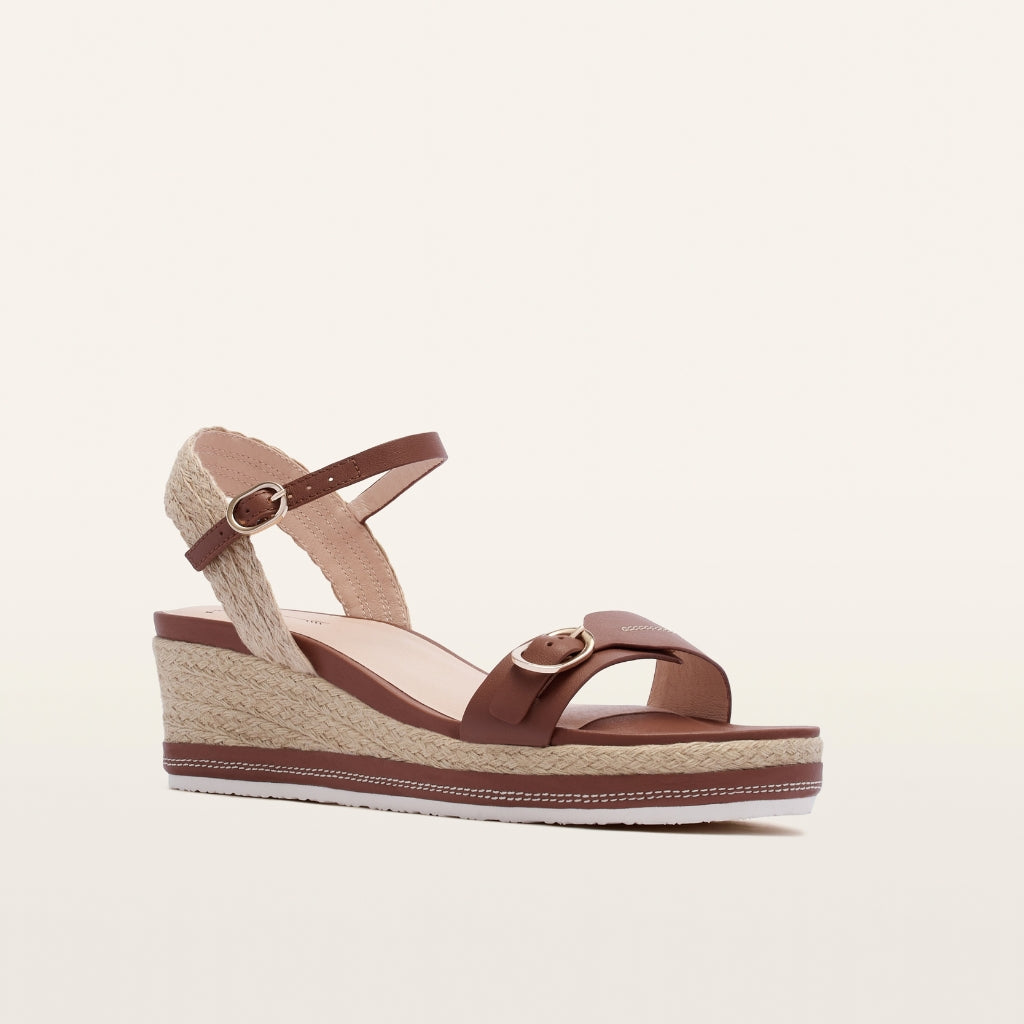 Halle - Rich Tan
