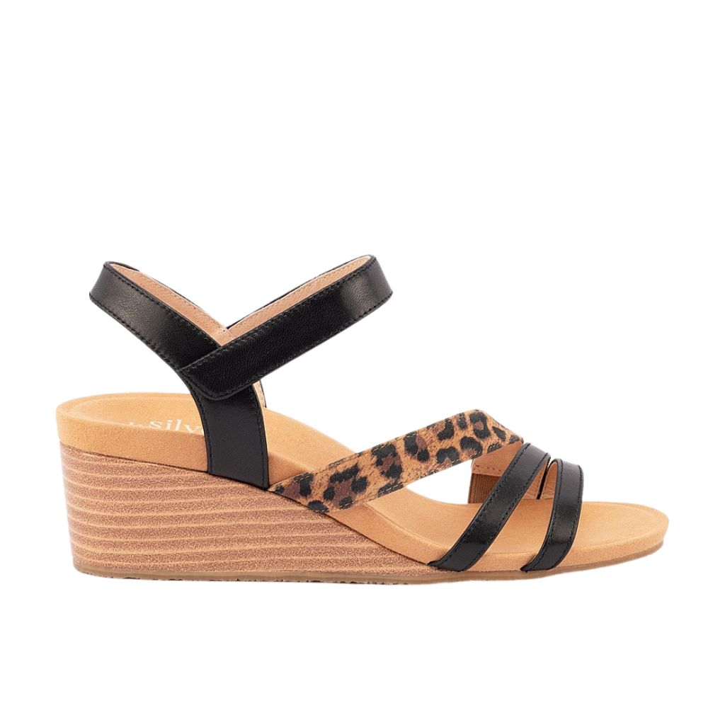 LAVINA - Black Leopard