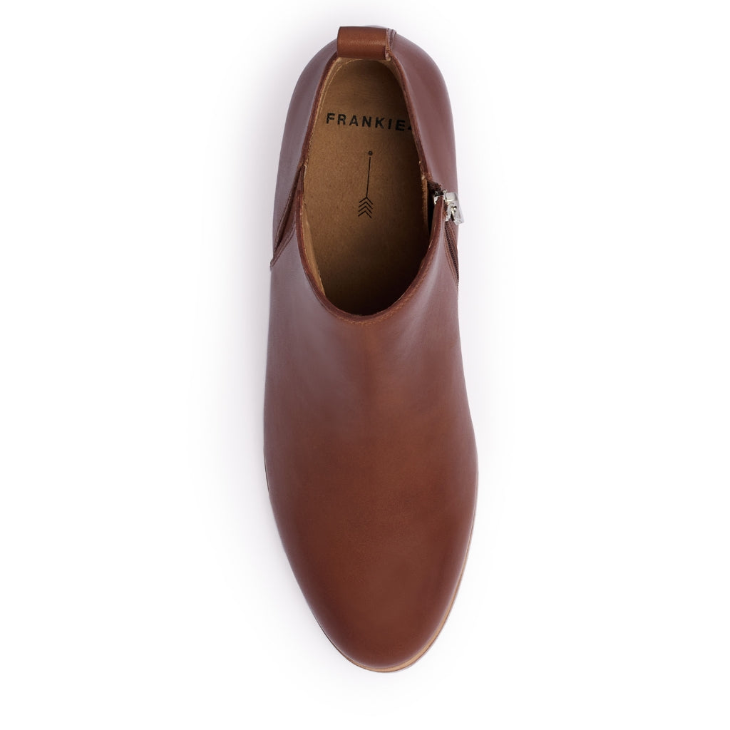 Reggie - Rich Tan