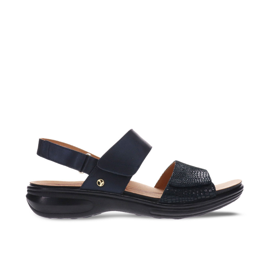 Revere store como sandal