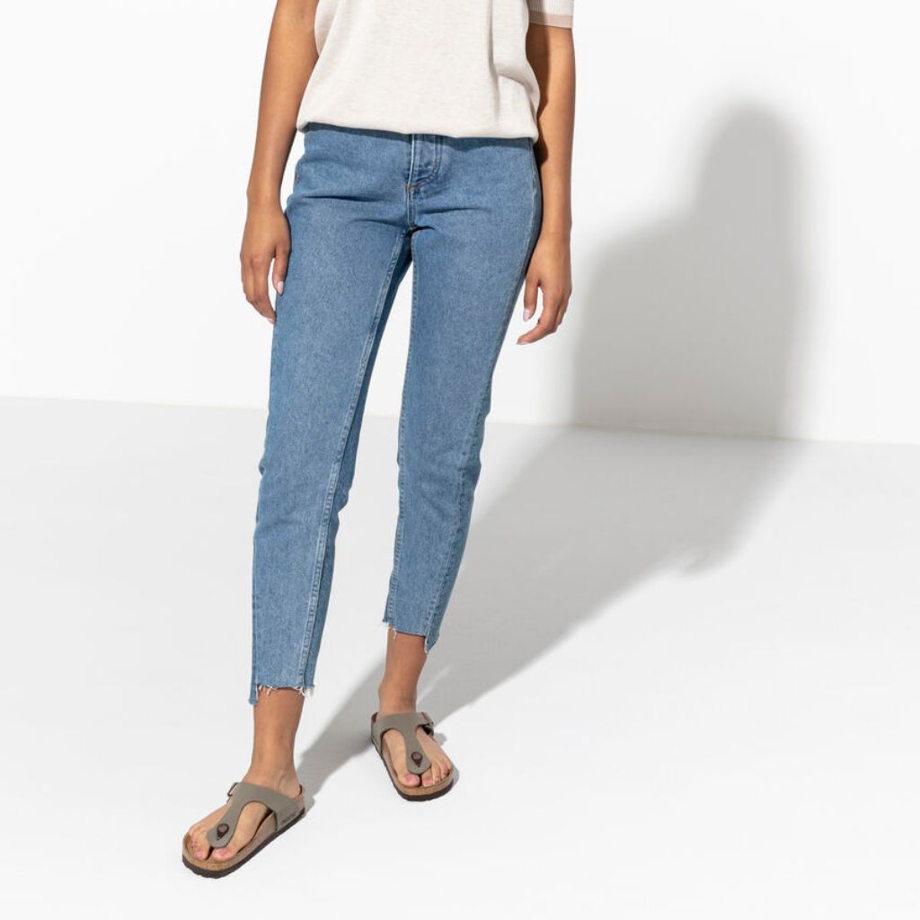 Birkenstock Gizeh BirkiBuc - Stone | Footgear 