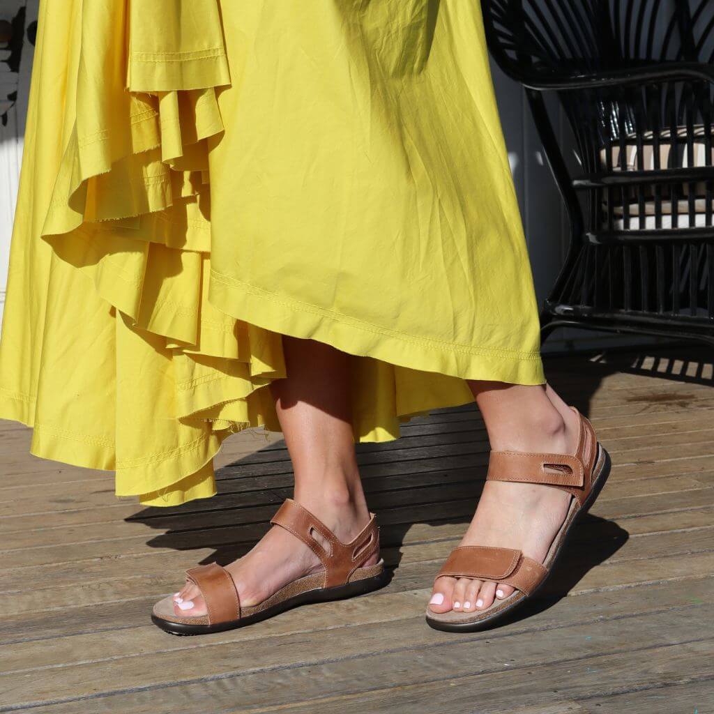 Naot Courtney Sandal - Latte | Footgear